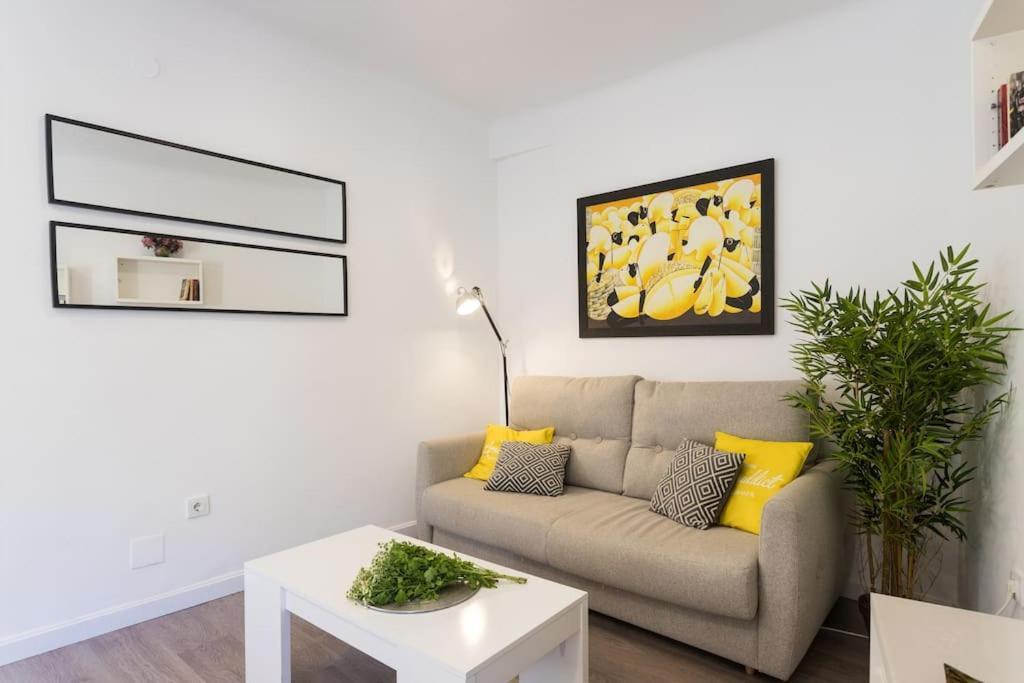 Apartamento Casco Historico , Playa Postiguet อาลิกันเต ภายนอก รูปภาพ